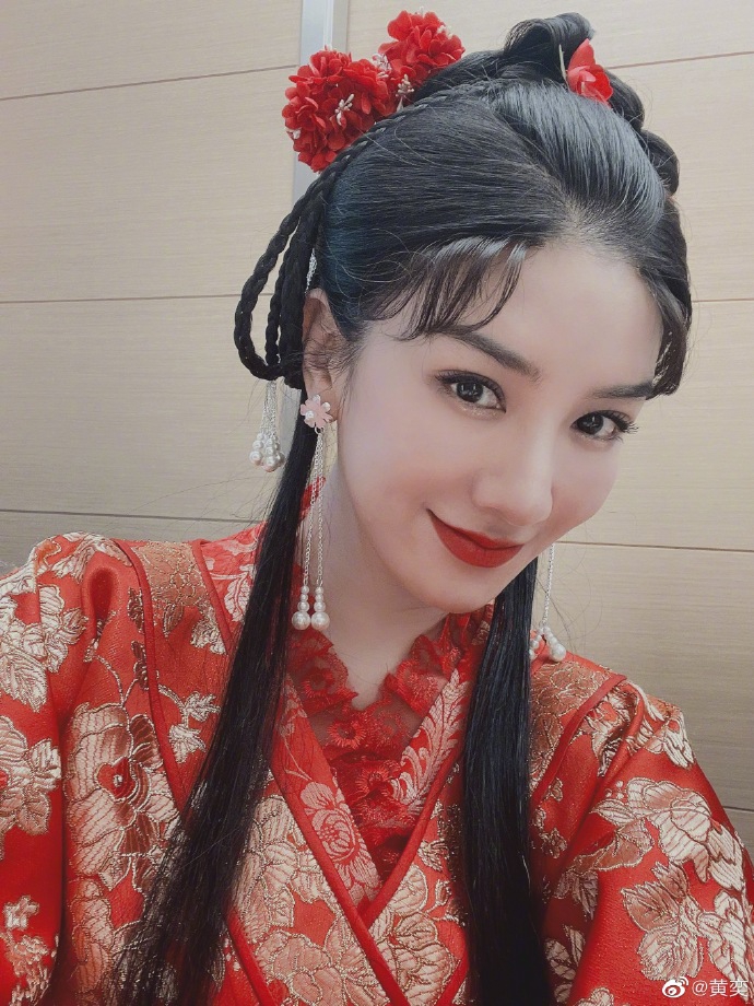 爷青回！黄奕时隔21年再现李玉湖造型