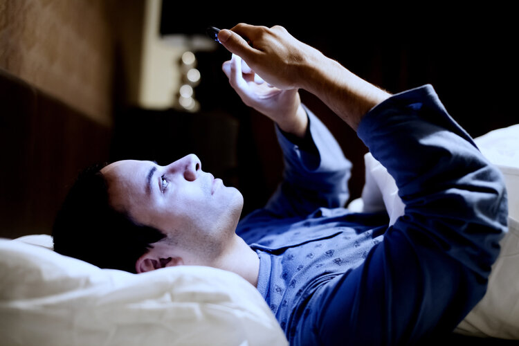 男人熬夜吃什么好？维生素、水果不可少