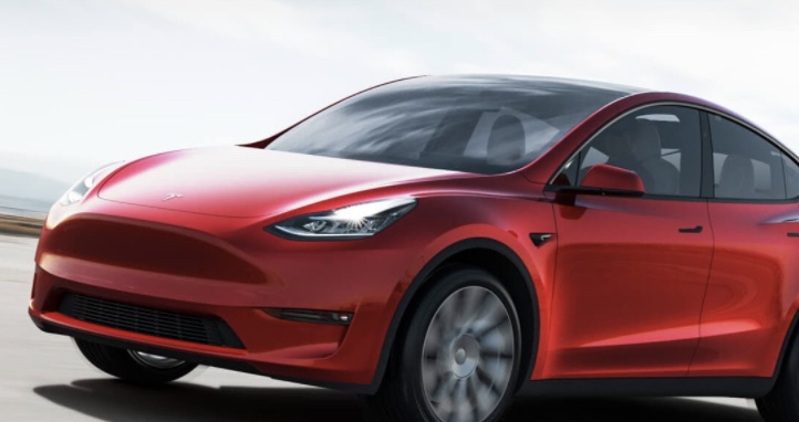 采用纯视觉方案的Model Y表现如何?外媒试驾后称Autopilot优于旧款