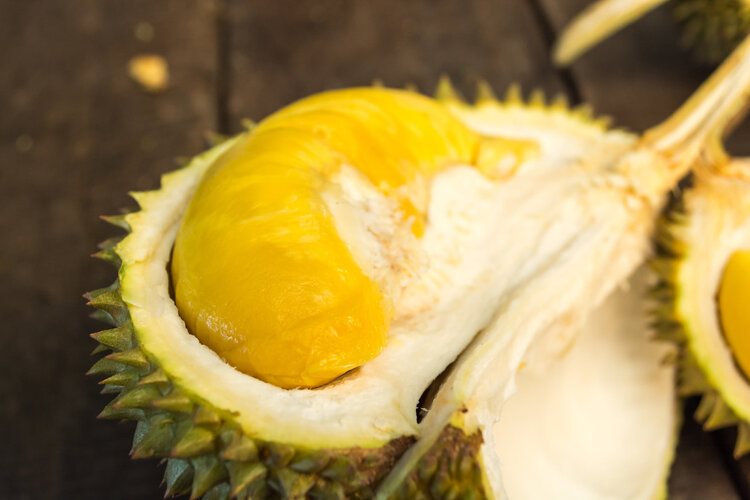 不管好坏，4类人要少吃榴莲 