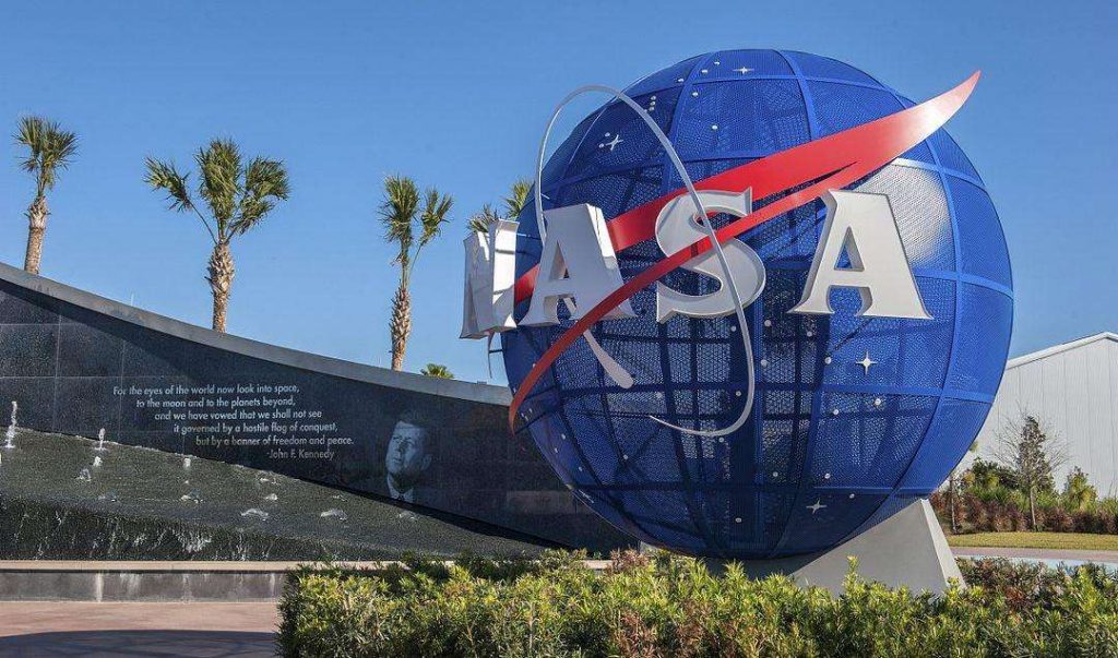研究微重力下火焰如何燃烧，NASA在国际空间站点火1500多个 