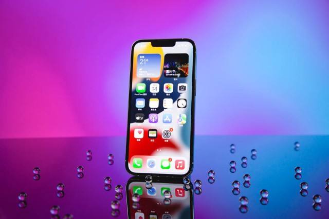 曝苹果 iPhone14 系列将继续使用 Lightning口，明年过渡到 USB-C 