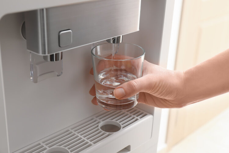 烧开水、桶装水、净水器的水，究竟哪个好？ 