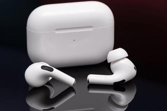 苹果无损音质来了？AirPods Pro2开卖第一天更新固件 