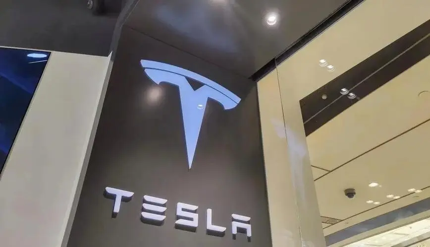 特斯拉Q3财报电话会议摘要：正在开发新电动汽车 成本只有Model ３一半 