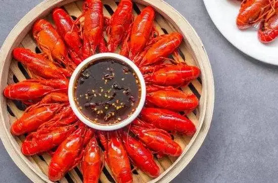 “睡前吃宵夜”和“饿肚子睡觉”，哪个危害更大？ 
