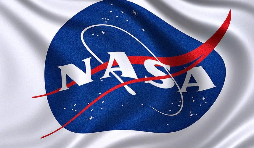 基辅上空现神秘亮光，美国卫星坠落所致？ NASA：造谣！