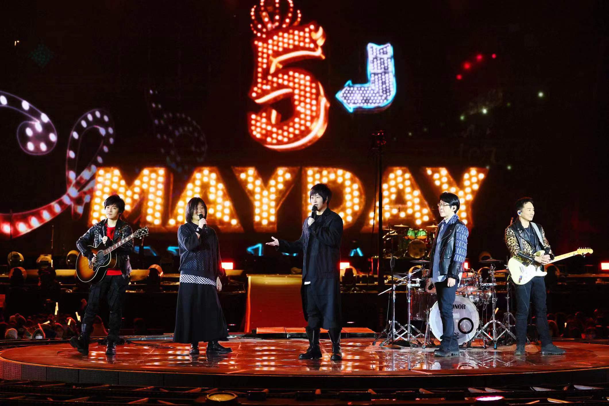 五月天2023鸟巢演唱会六场连开,5月9日开启预售!_Q&Get 新奇网