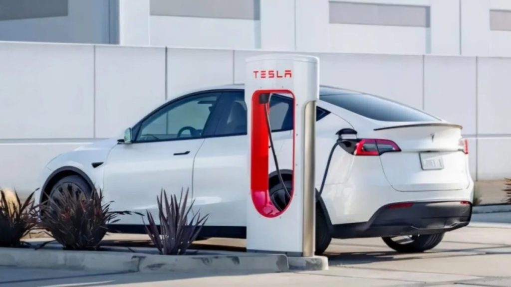 特斯拉被曝申请扩建上海工厂，Model 3改款车型试生产已进入最后准备阶段