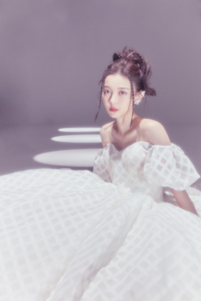 太敏感真是缺点吗?快从汪小敏的新歌《写给自己》里找找答案吧!