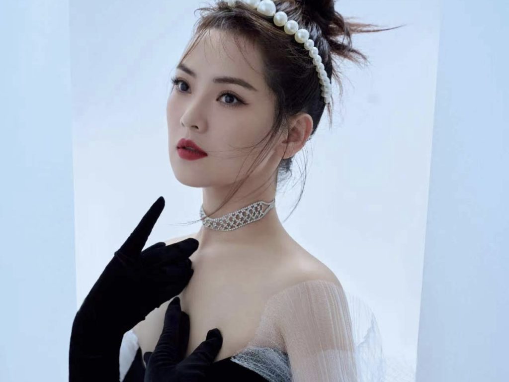 国潮音乐盛典落幕圆满落幕，斯琴高丽获最受欢迎女歌手荣誉