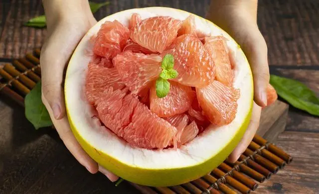 金秋柚子浑身是宝，一起解锁柚子的花样吃法