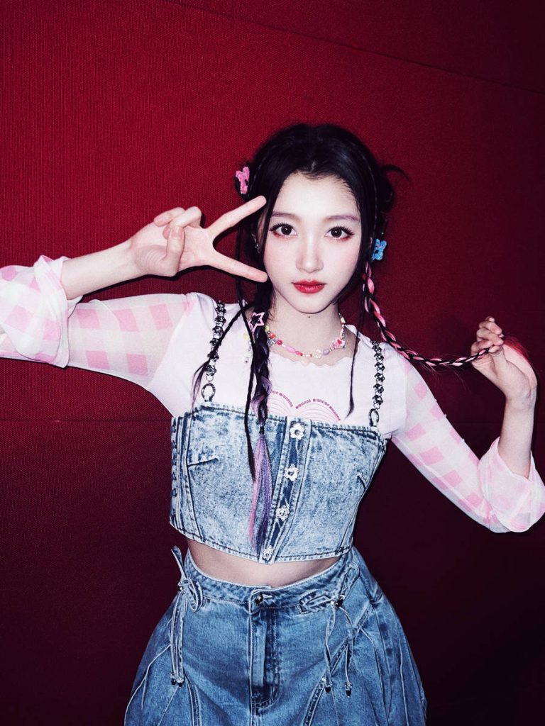 关晓彤化身可爱甜心 少女感十足