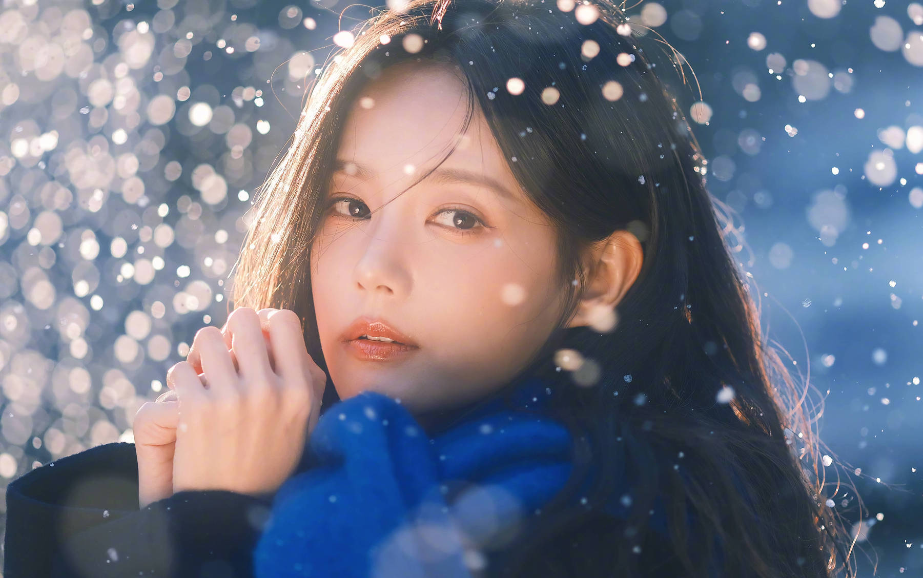 李一桐雪景大片 笑容甜美治愈氛围拉满