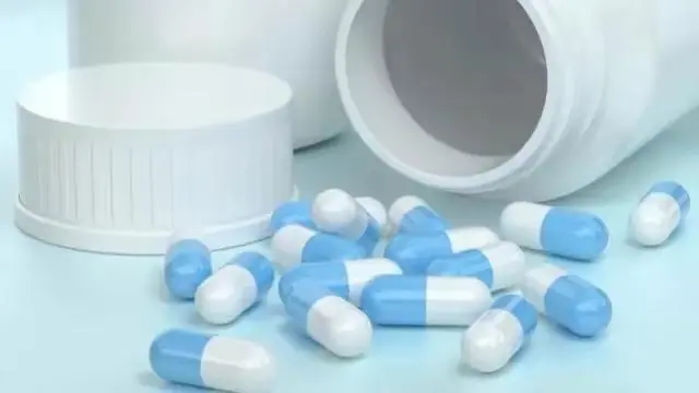 天天吃维生素C片对身体有害？药师：或有4种益处