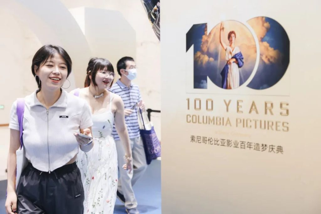 开幕首日看电影、买文创、逛上海……上海国际电影节的新老朋友来了！
