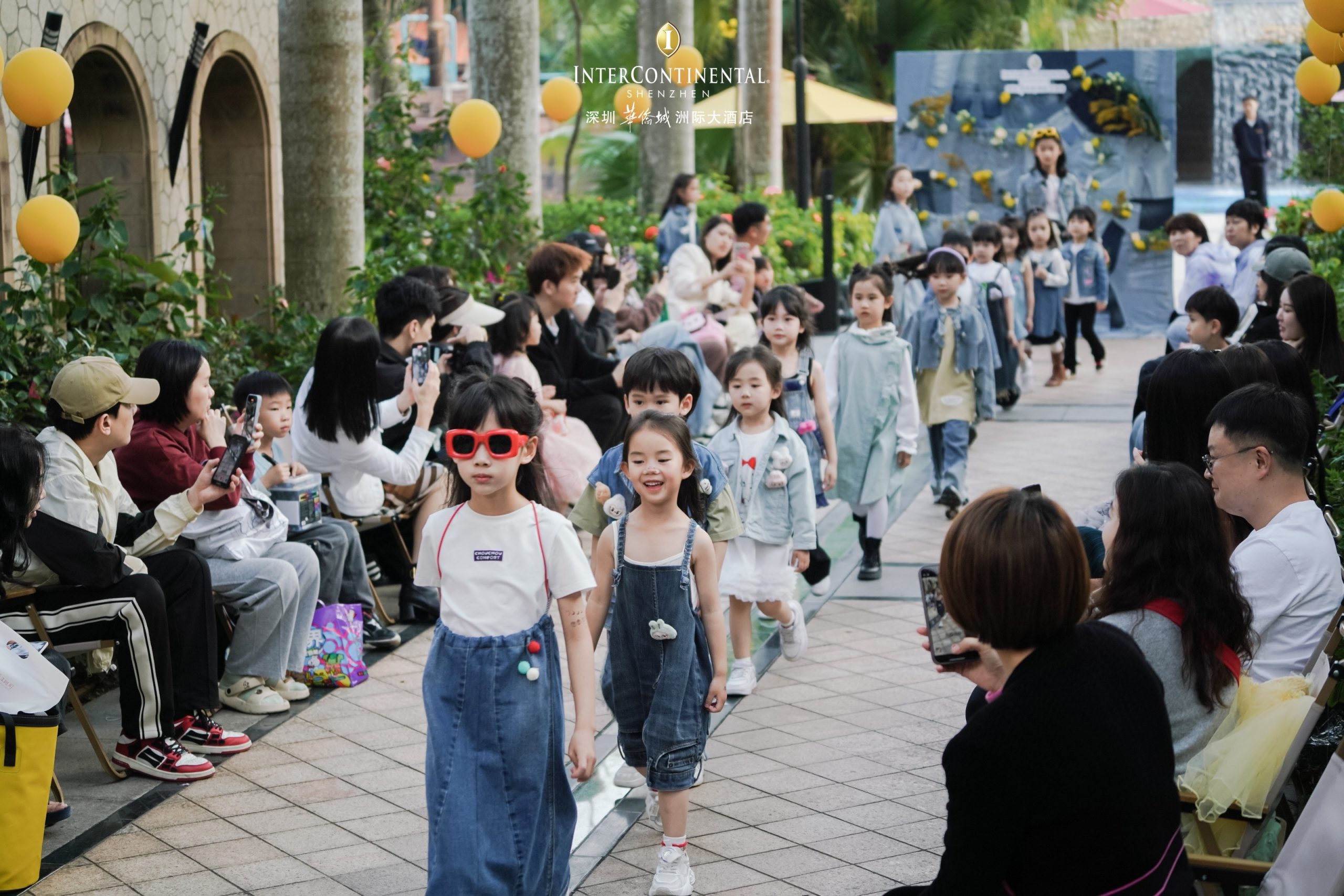 地球一小时 “牛仔新生·环保时装秀”点亮绿色未来