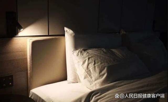 睡前做错4件事，越睡越累！这份“睡眠健康指南”请收好！