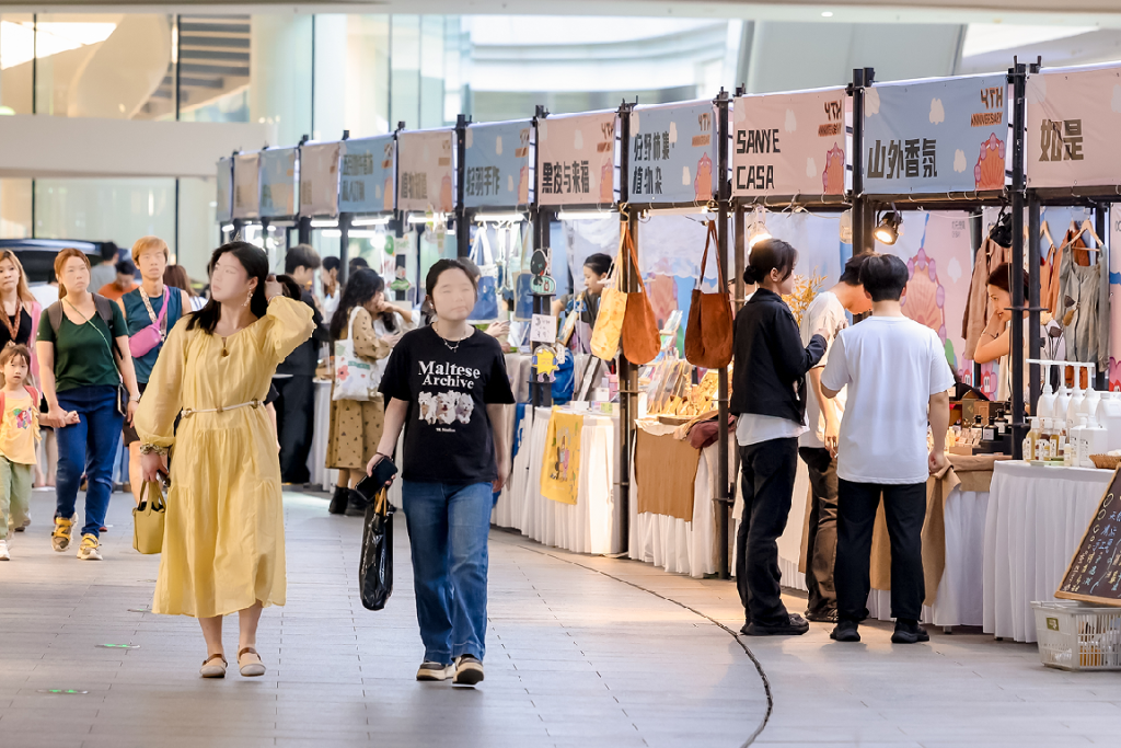 前海欢乐港湾摩天轮四周年庆启幕 | 沉浸式”跳岛计划”开启城市RELAX生活新提案