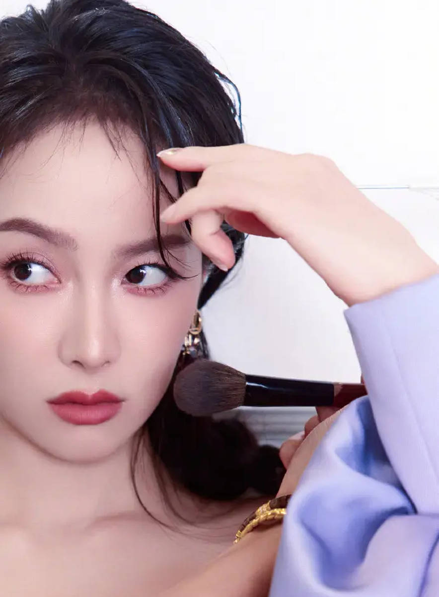 宋茜陈都灵等女星齐聚盛典 妆容精致各有各的美