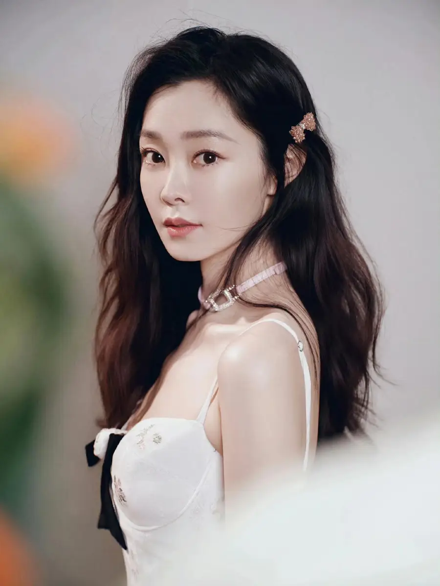 女星宋轶魅力风采，唯美公主造型！