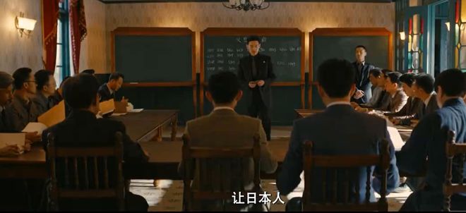 谍战融合喜剧，张一山分饰两角，《守护者们》开辟谍战剧新赛道