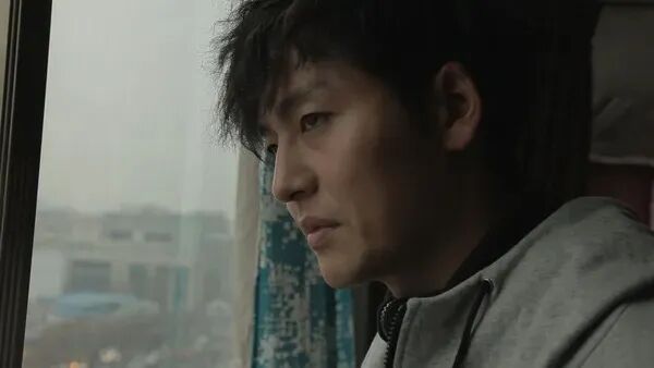 因尺度太大备受争议，这部成人神作太疯了