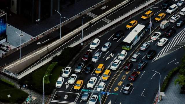 新势力2月销量：零跑理想前两名，小米问界跌惨了