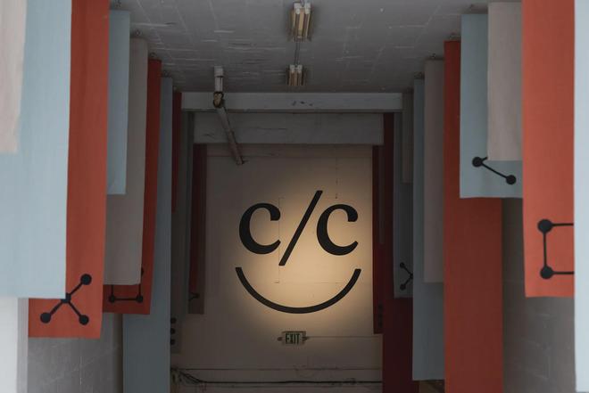 深夜突发！OpenAI还在准备，Anthropic抢先秘密递交招股书，估值万亿美元