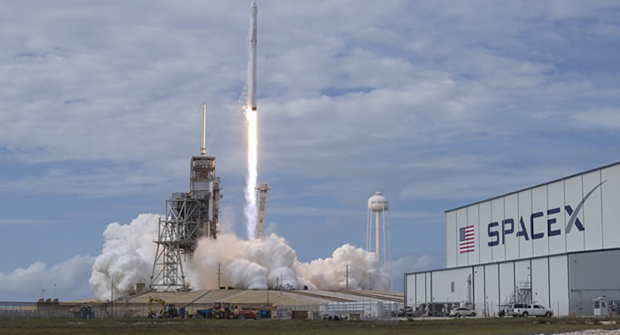 SpaceX“星舰”计划进行首次地球轨道试飞