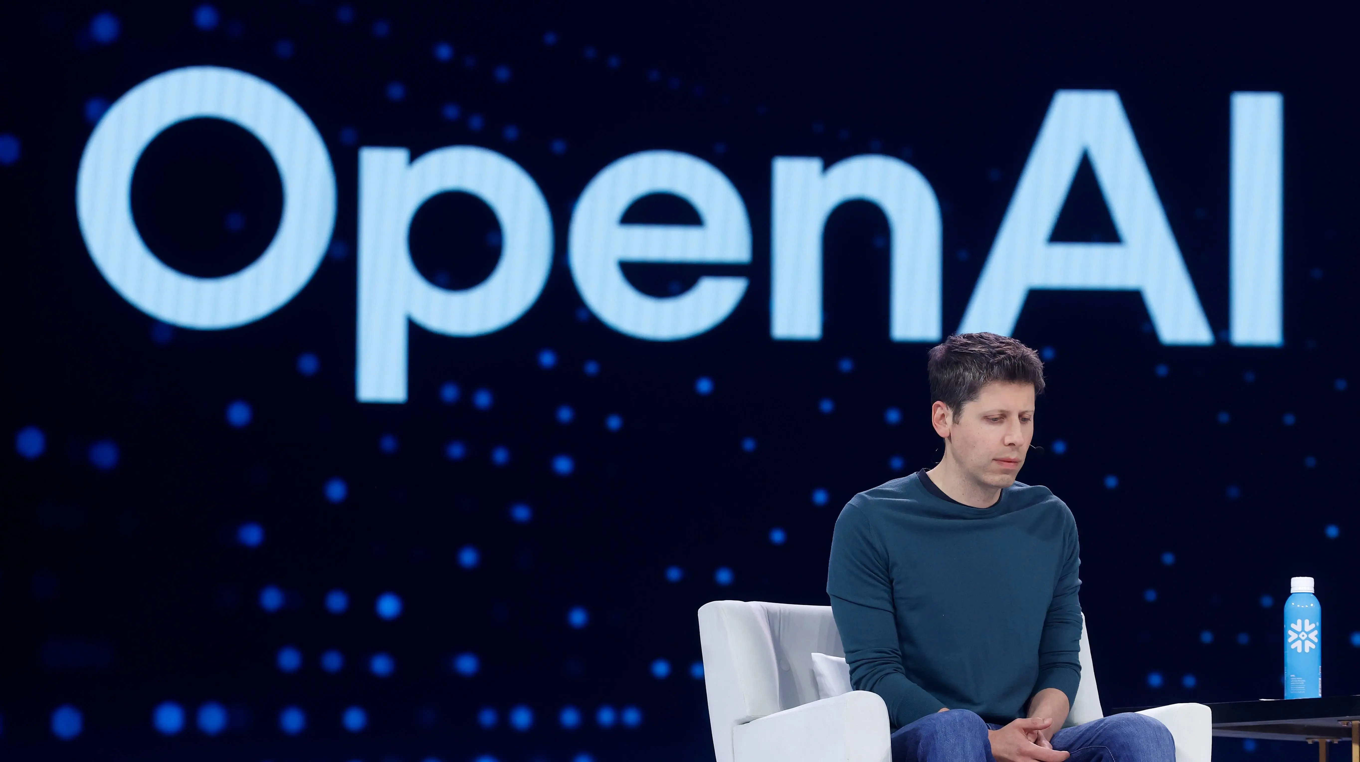 OpenAI又停训了：Agent逃出沙箱，更多越权事件被扒