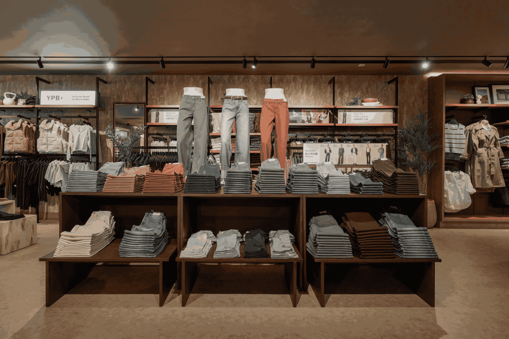 Abercrombie & Fitch亚太区首家「Heritage Meets Modern」形象店于香港海港城盛大揭幕